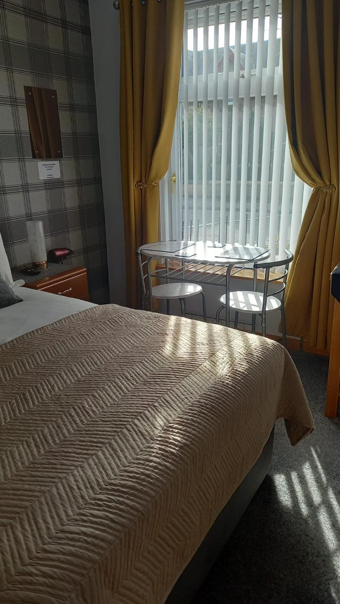 אינברנס Fairfield Townhouse Guest House מראה חיצוני תמונה