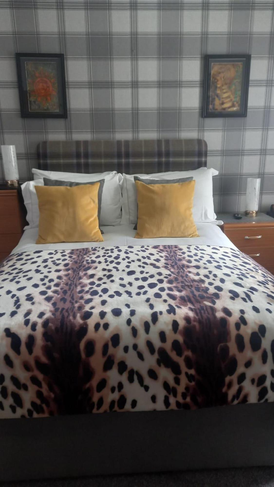 אינברנס Fairfield Townhouse Guest House מראה חיצוני תמונה